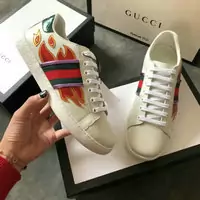 baskets paire de chaussures gucci femmes cowhide flame white